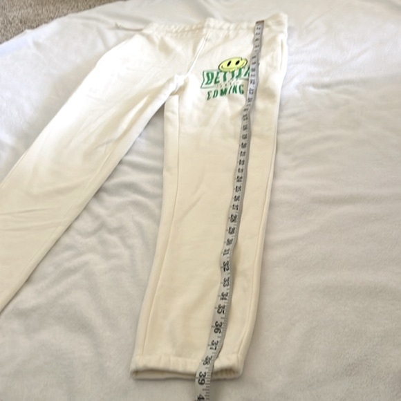Sweatpants smily face print . Size Med Junior - Picture 4 of 7